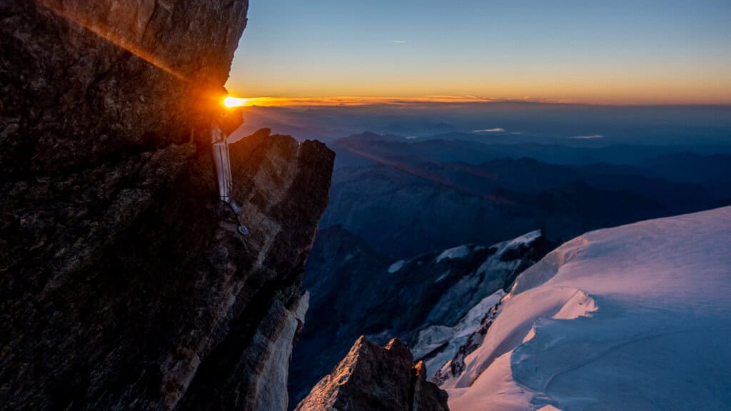 Sunrise on the spaghetti tour on the Zumsteinspitze