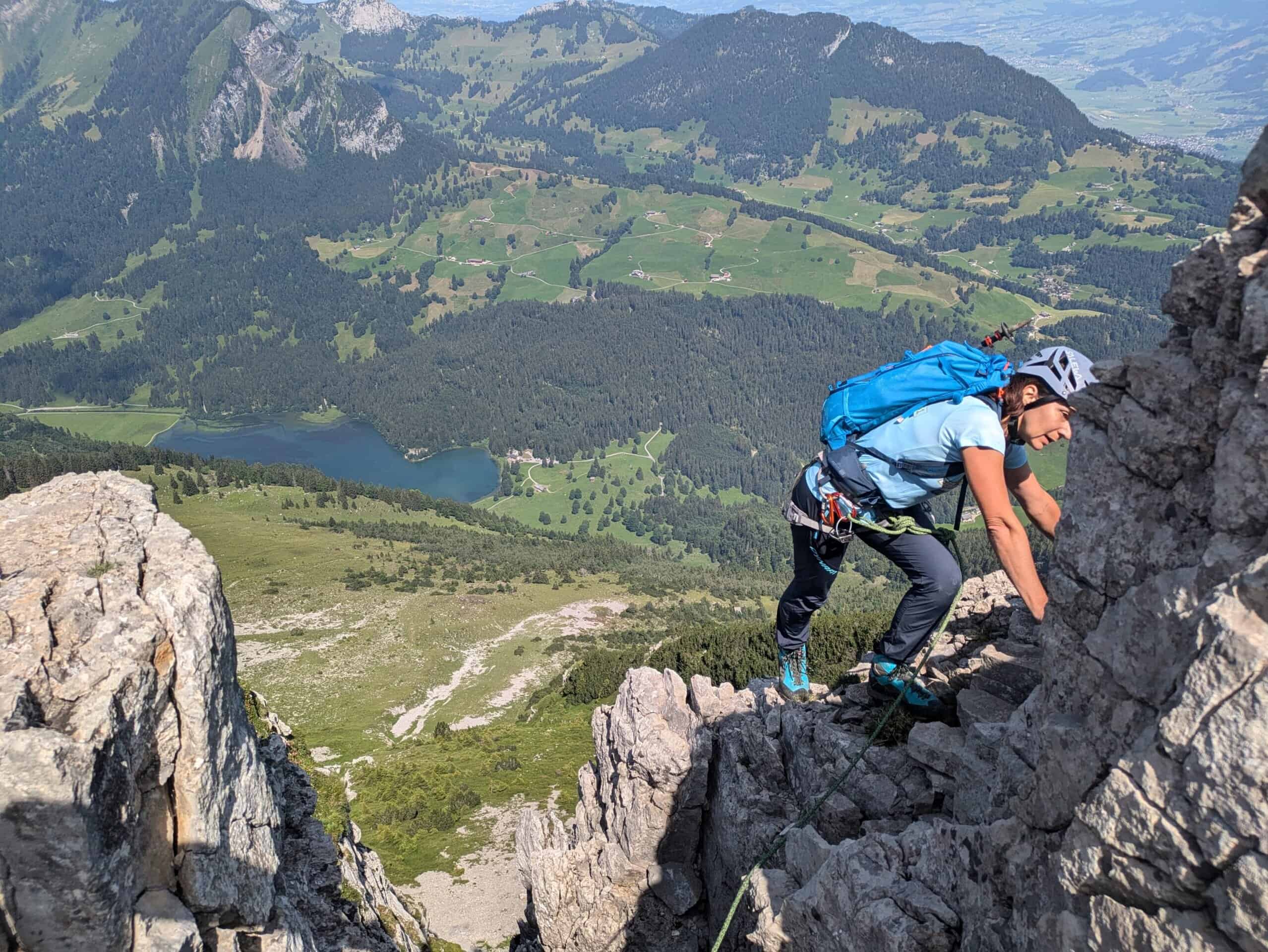 Im Aufstieg am Grat vom Rautispitz