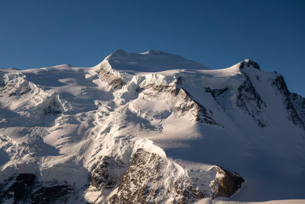 Blick auf das Monte Rosa Massiv im Sonnenuntergang