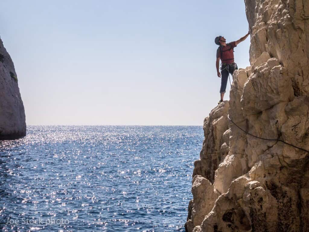 Kletterer am Meer in der Calanques