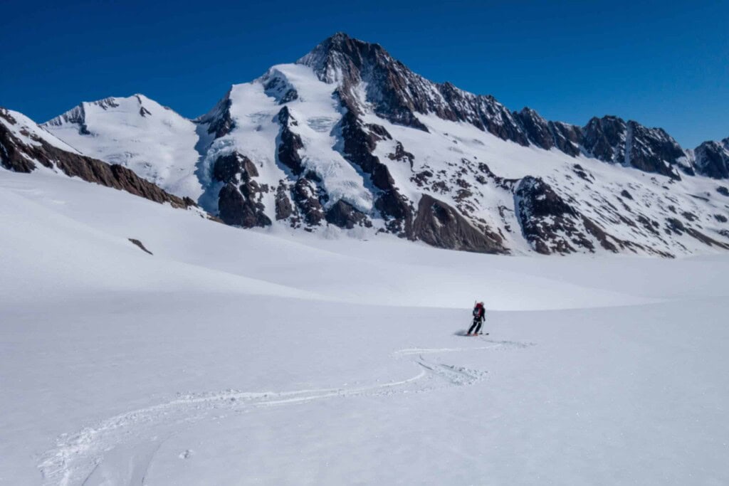 Blick von der Grünhornlücke zum Finsteraarhorn