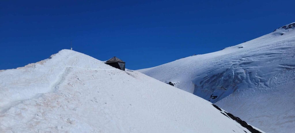 Grassenbiwak in the snow