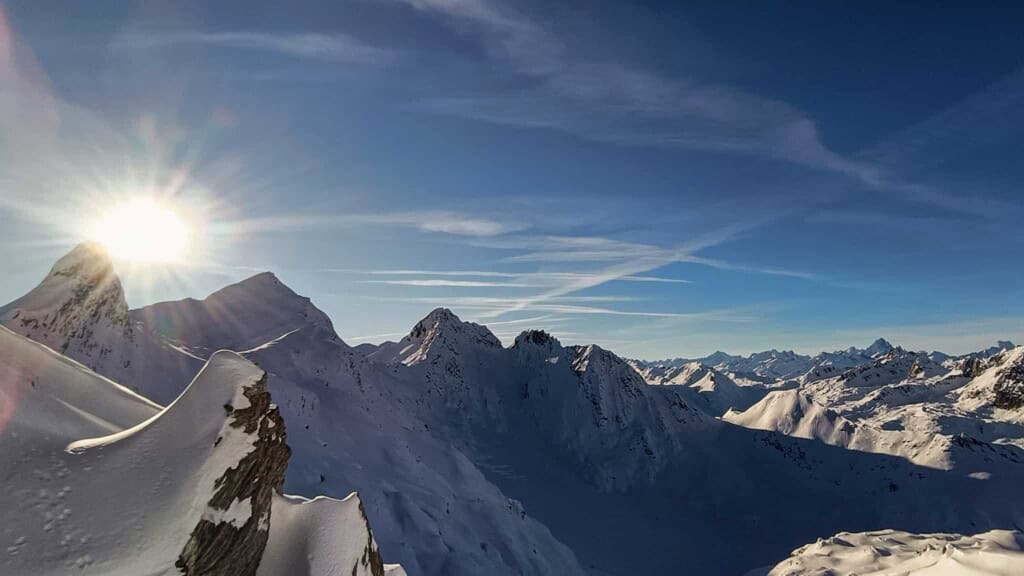 Pulver und Sonne auf Neujahrs Skitouren