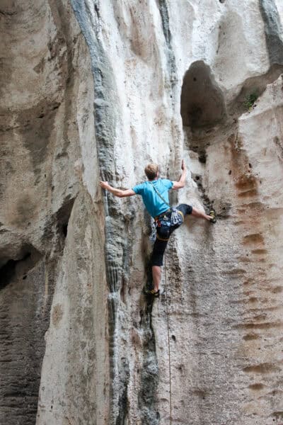 Climbing in Finale Ligure, Sport Climbing Coaching, Grotta d’Eldera