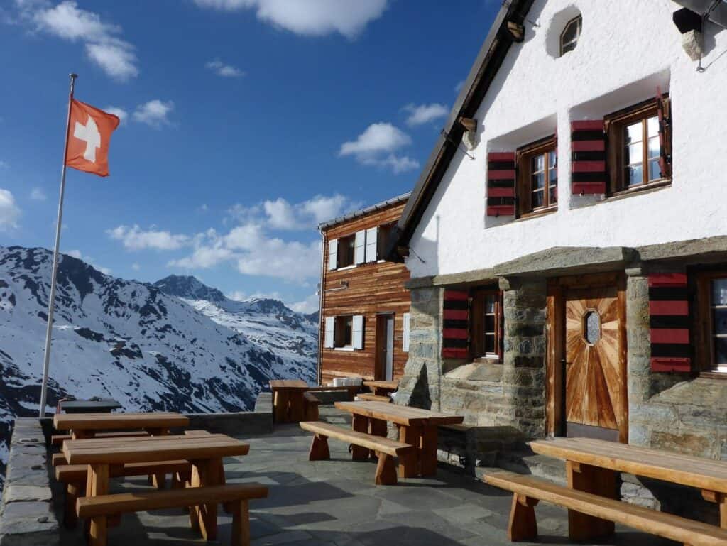 Turtmannhütte